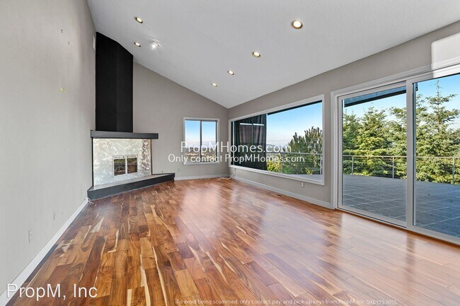 Foto del edificio - 3 br, 2.5 bath House - 19770 Wildwood Drive