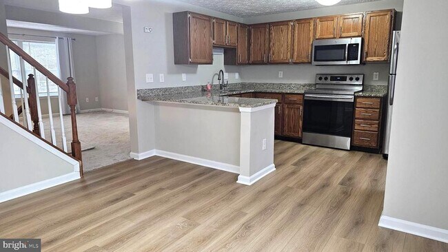 Foto del edificio - 1196 Swanhill Ct