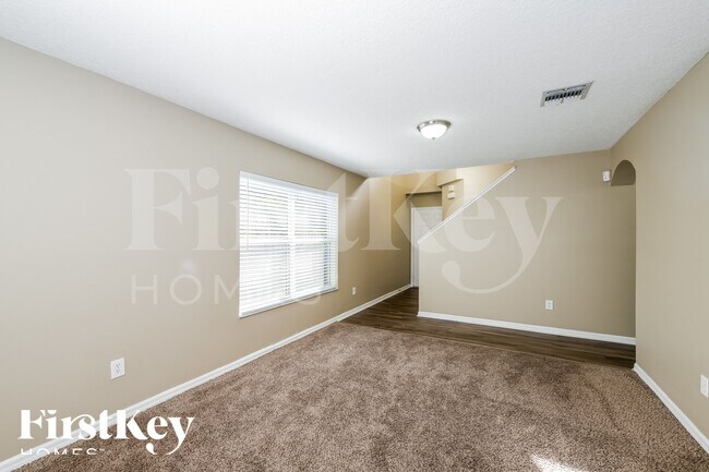 Foto del edificio - 2129 Stone Abbey Blvd