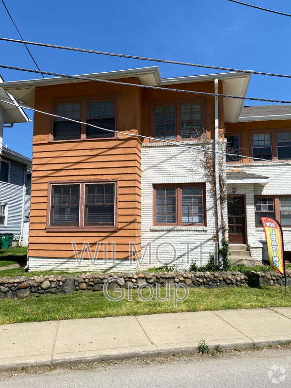 Building Photo - 636 E 37th St
