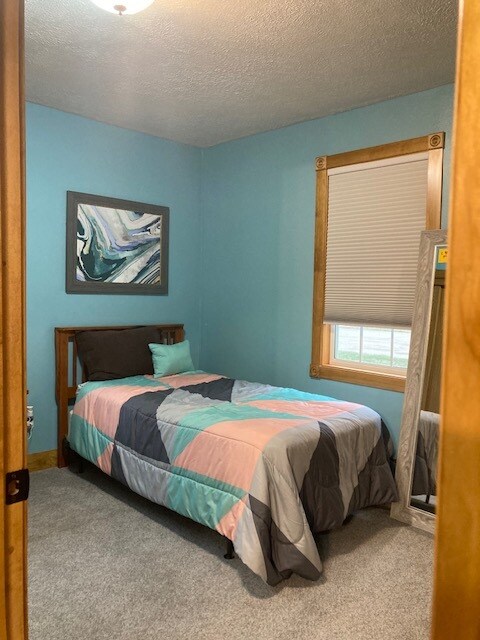 Bed 1 203 Maple - 403 N Maple St