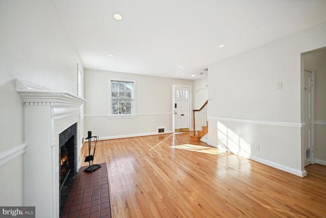 Building Photo - 4409 Faraday Pl NW