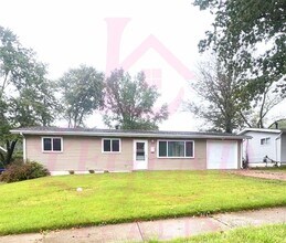Building Photo - 1390 S Waterford Dr