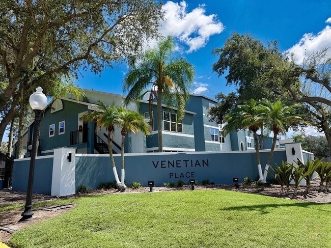 Photo - Venetian - 4518-1934 - Venetian - 4518-1934 House