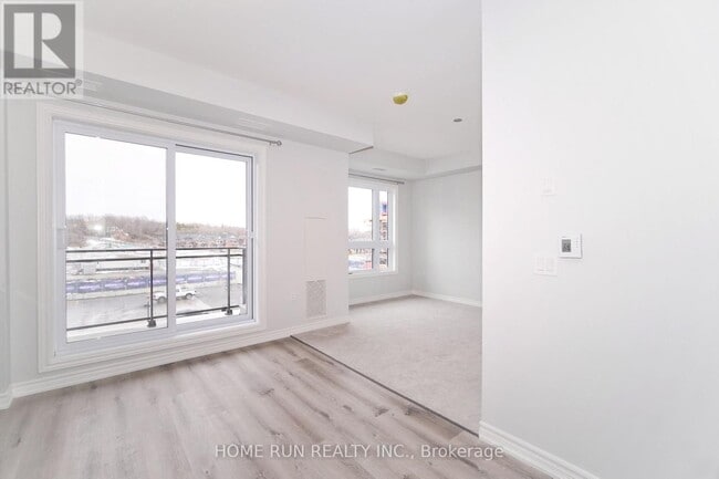 Building Photo - 1350-1350 Hemlock Rd