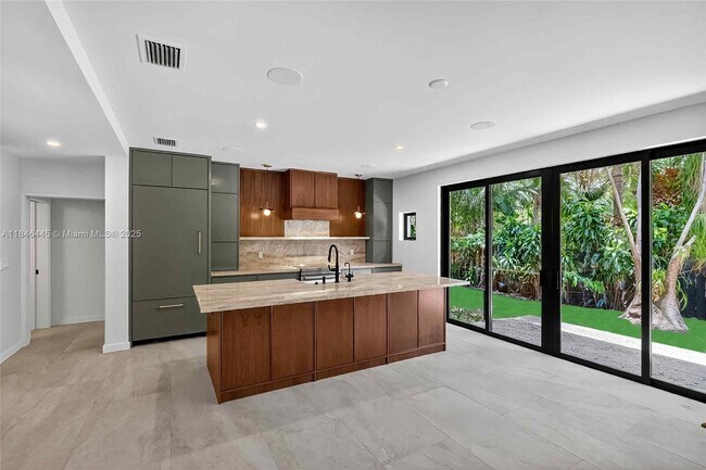 Foto del edificio - 2315 Swanson Ave