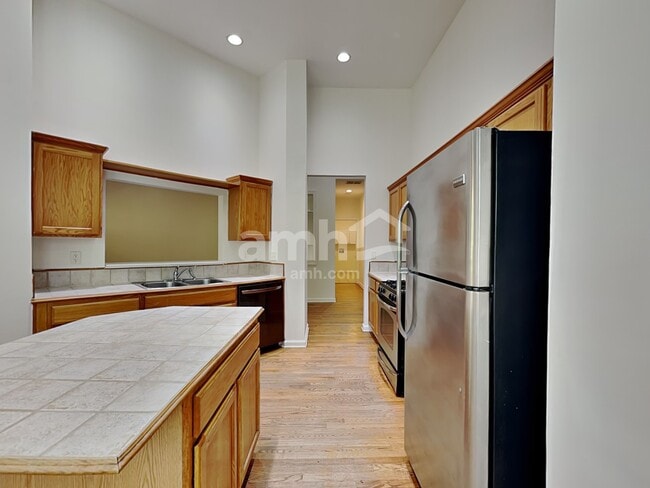 Building Photo - 5150 Hyde Trl
