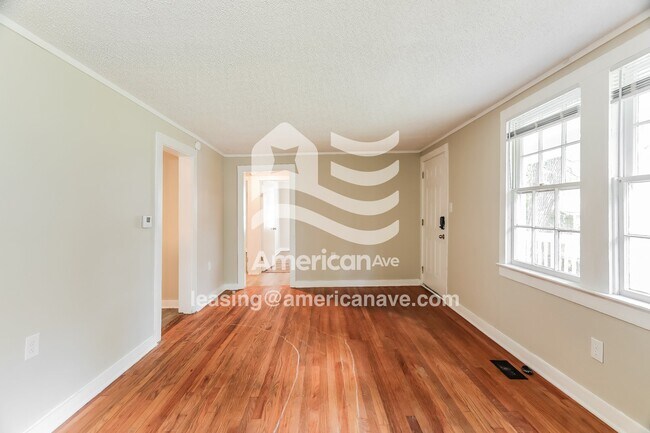 Foto del edificio - 625 McGowan Dr