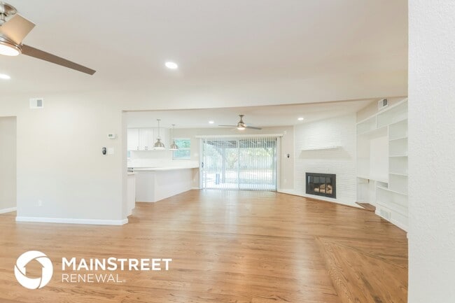 Building Photo - 6518 Ridgemont Dr