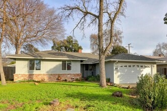 Building Photo - 2081 Wakefield Way