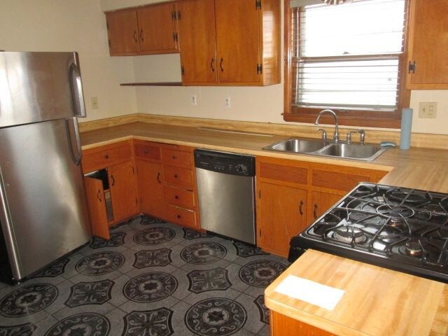 Building Photo - 7740 W. Grantosa Drive - 3 Bedroom House