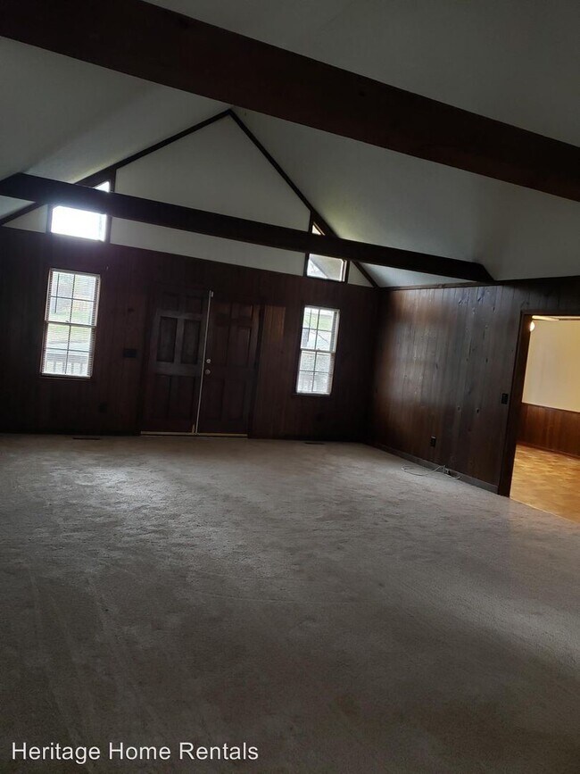 Building Photo - 3 br, 2 bath House - 6861 Fairways Dr