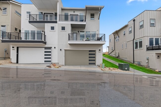 Building Photo - 1277 E Echelon Rdg Ln