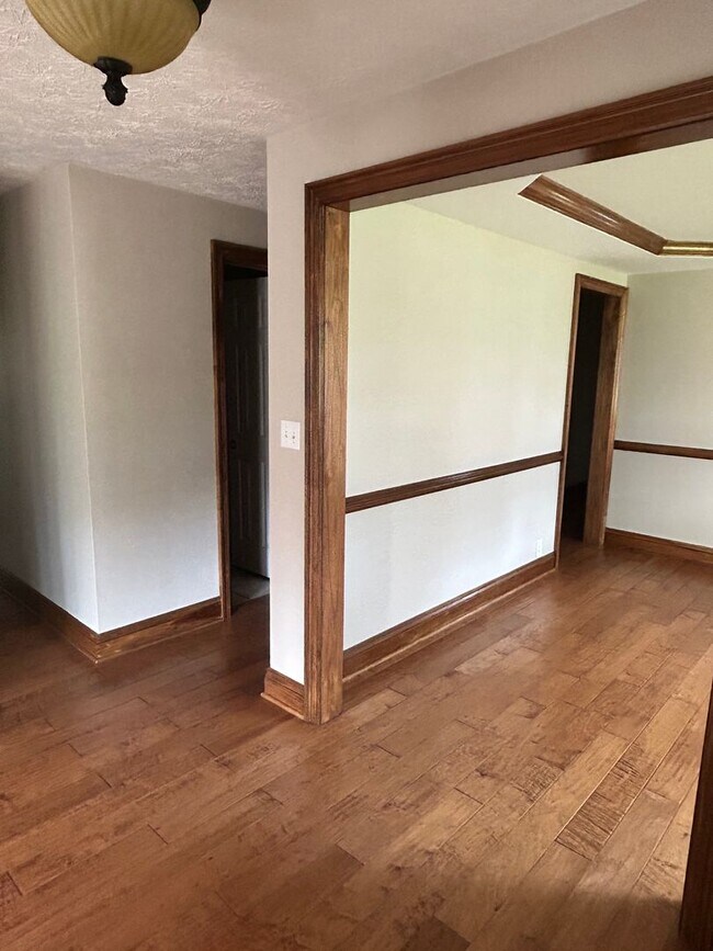 Foto del edificio - Three Bedroom, Single-Family Home