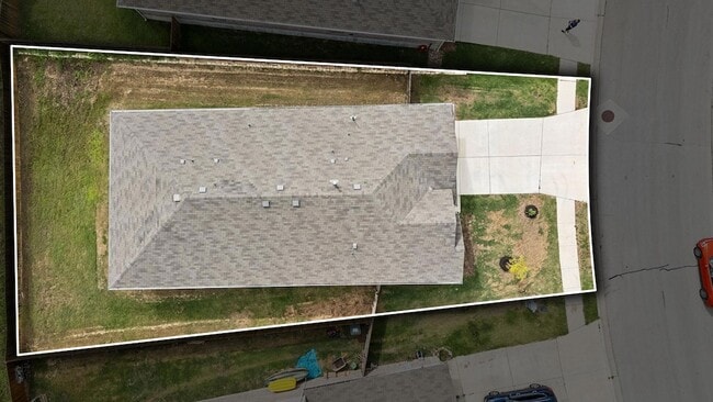 Building Photo - 142 Solitude Dr