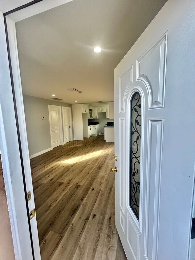 Foto principal - 4108 W 106th St