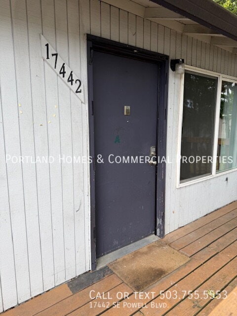 Building Photo - 17442 SE Powell Blvd