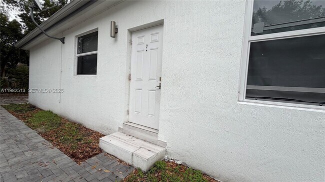 Foto del edificio - 7537 NW 3rd Ave