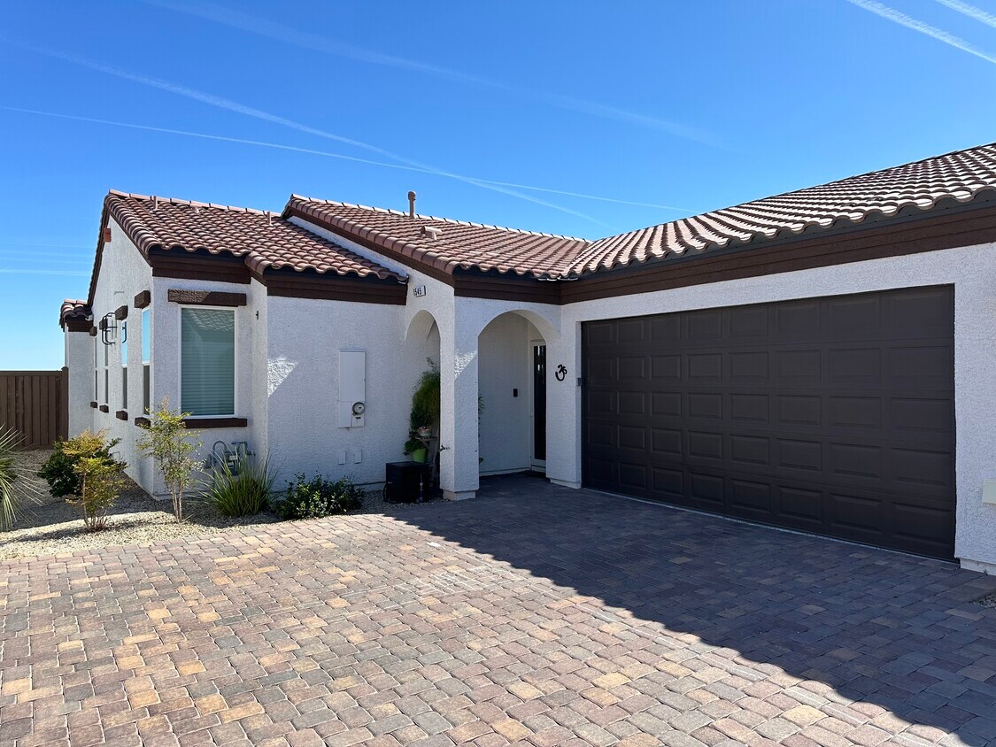 1545 Franklin Ln, Boulder City, NV 89005 Townhome Rentals in Boulder