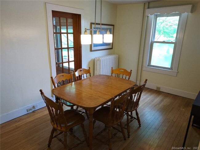 Building Photo - 64 Winter Ave