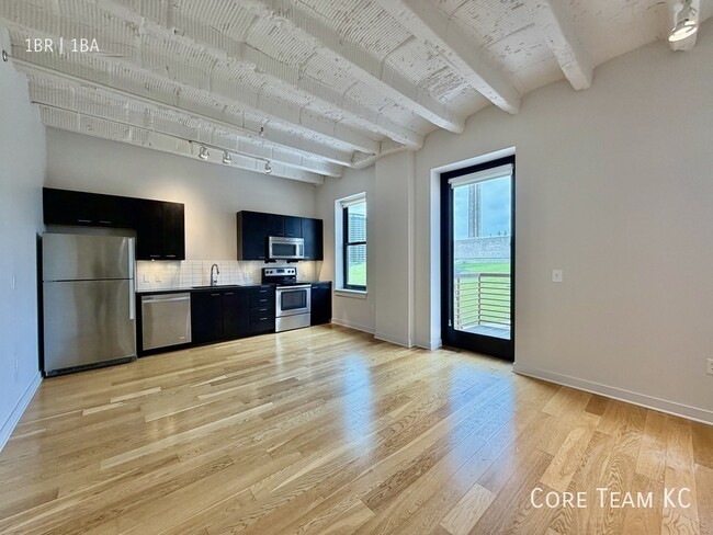 Foto del edificio - 217 W Pershing Rd