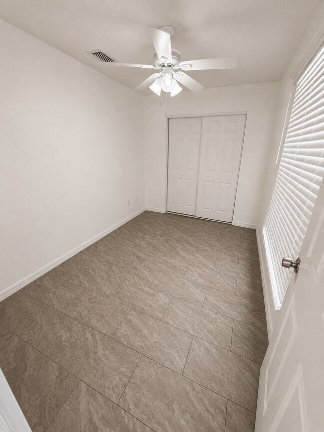 Foto del edificio - 3019 Walnut Ct