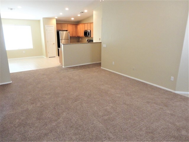 Building Photo - 5870 E Chaucers Drive