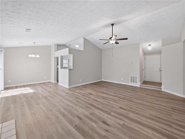 Foto del edificio - 3355 Tia Trace NW