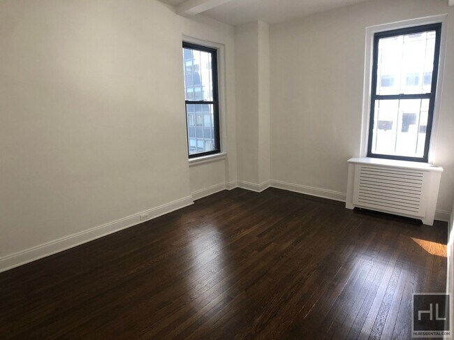 Foto del edificio - EAST 46 STREET