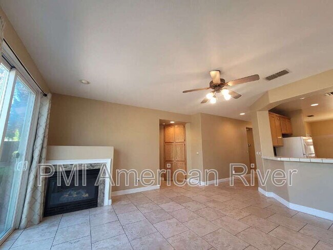 Building Photo - 10920 Bellone Way