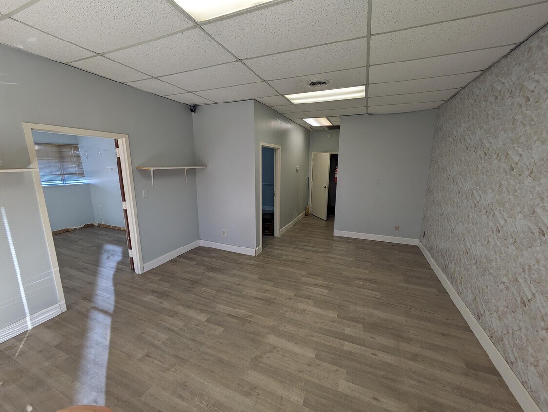 Foto principal - 8315 1st Ave N