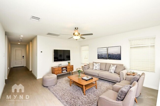 Foto del edificio - 2652 Mistwood Dr