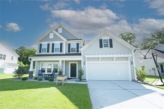 Building Photo - 3556 Castleoak Dr
