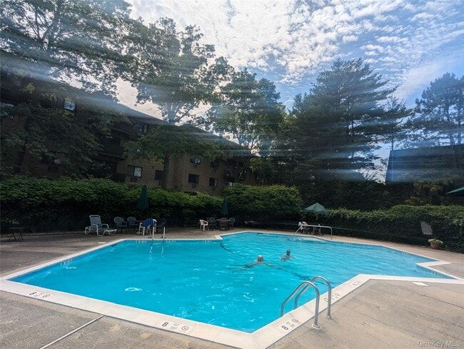 Building Photo - 508 Central Park Ave