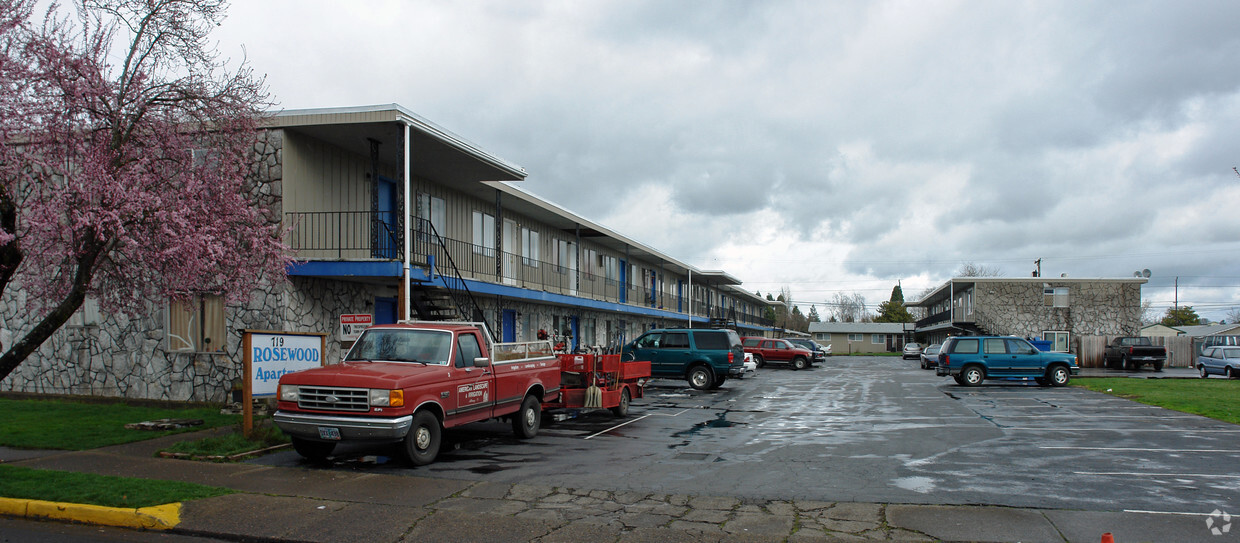 Foto del edificio - Rosewood Apartments