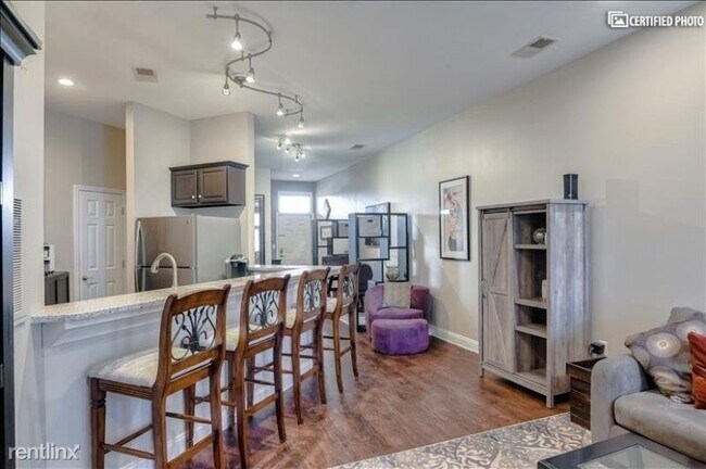 Building Photo - 2 br, 2 bath Condo - 250 Park Square Pl