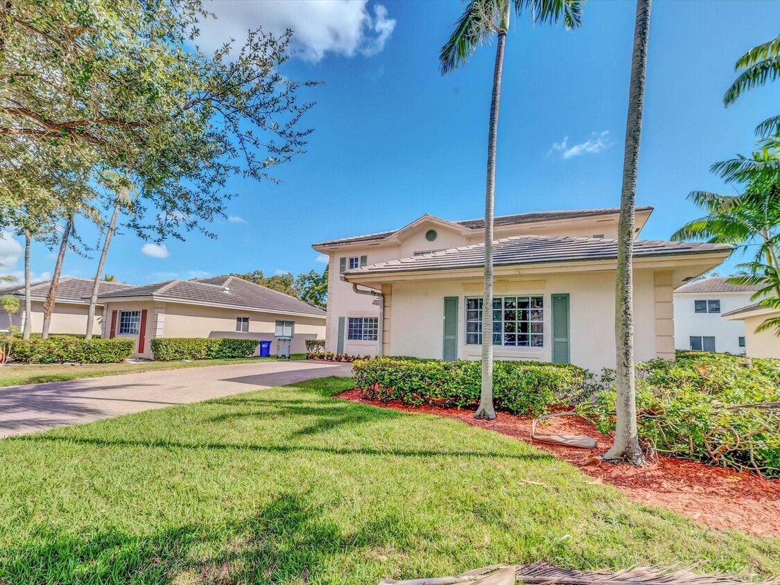 Foto principal - 308 NW 17th Ter