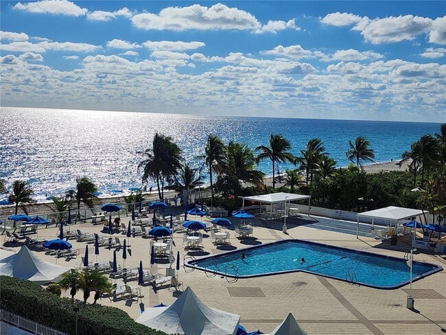 Foto del edificio - 2030 S Ocean Dr