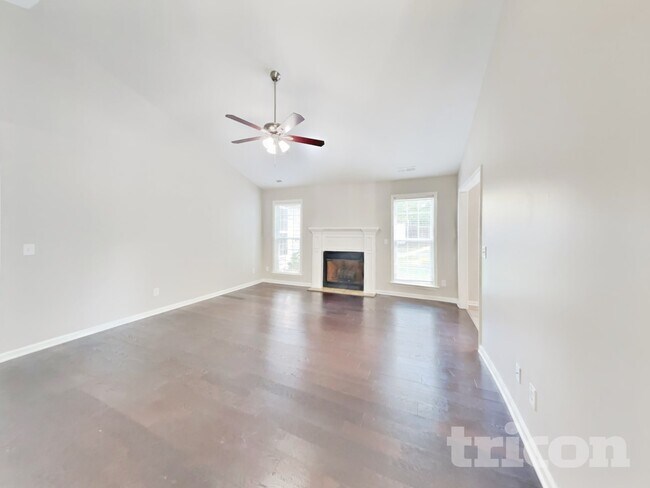 Building Photo - 50 Atherton Dr