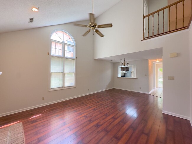 Building Photo - Knoxville 37922 - Beautiful 3 bedroom cond...