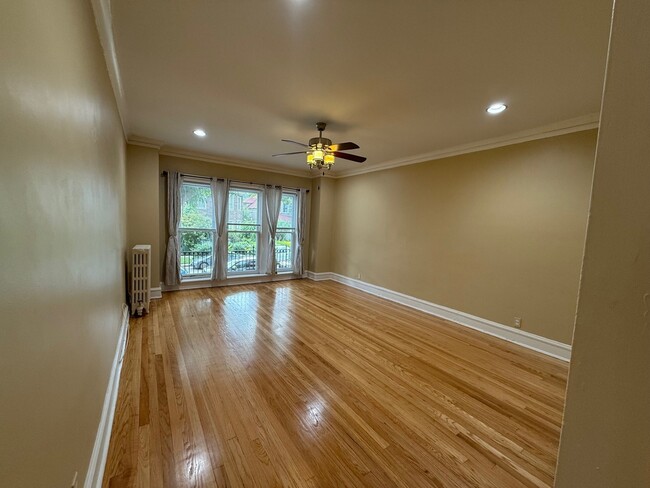 Foto del edificio - 6132 N Paulina St