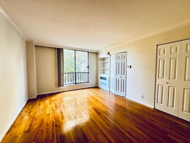 Foto del edificio - 99 Pond Ave