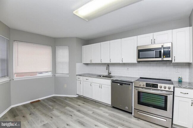 Foto del edificio - 3 br, 2.5 bath House - 30 Mainview Ct