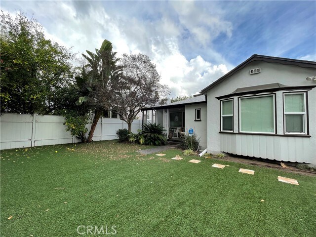 Building Photo - 4428 Tujunga Ave