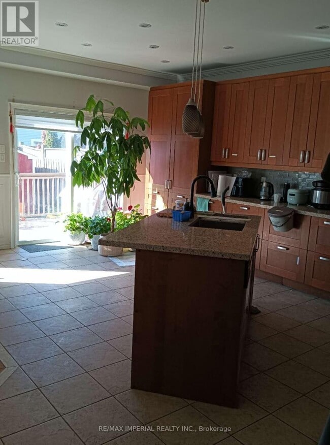 Building Photo - 1599 Coldstream Dr