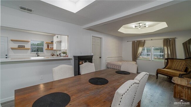 Building Photo - 21 S Casa Linda St