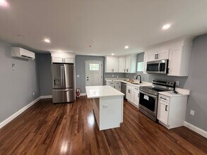 Building Photo - 4 Neponset St