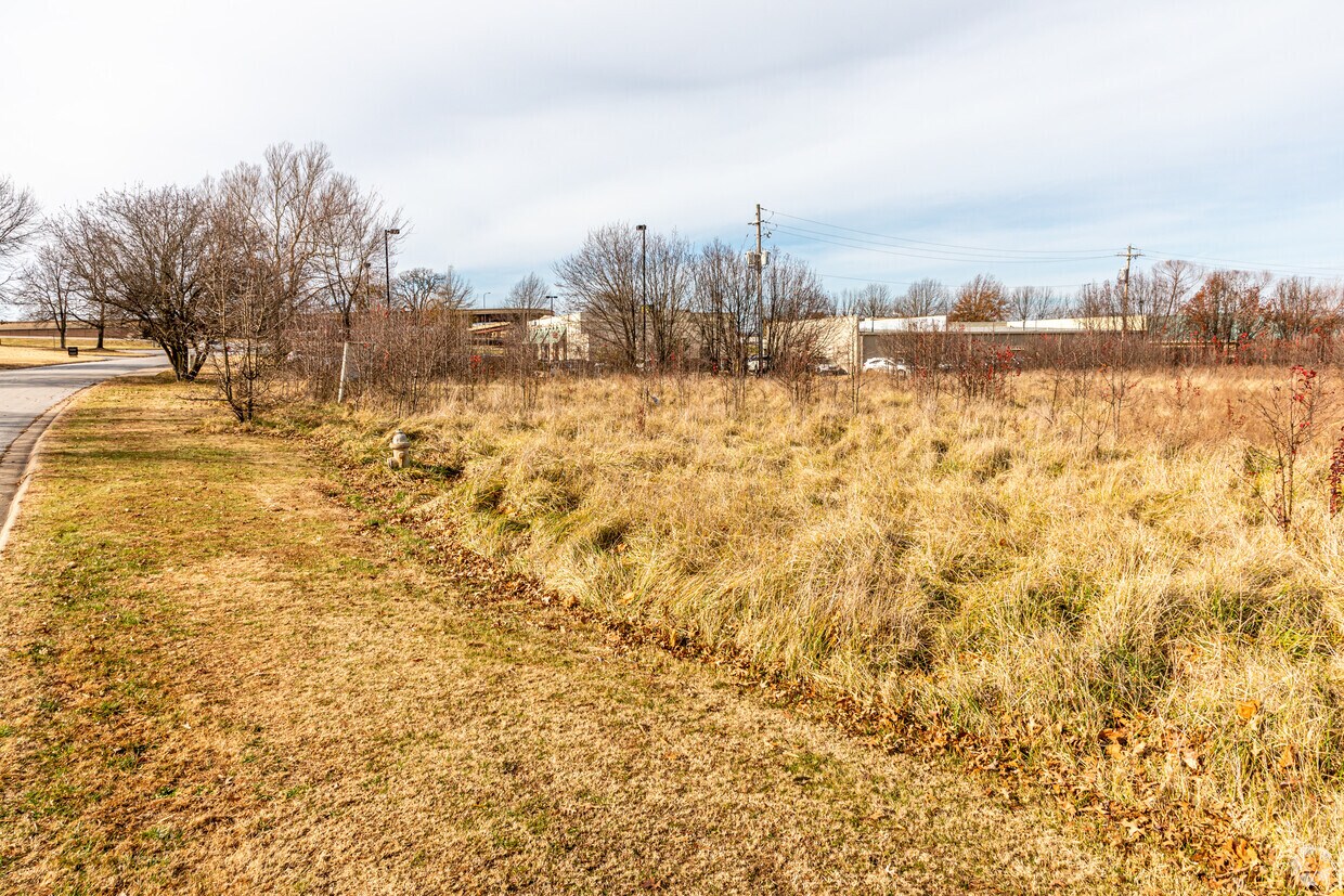 Primary Photo - Trails on the Creek Apartments