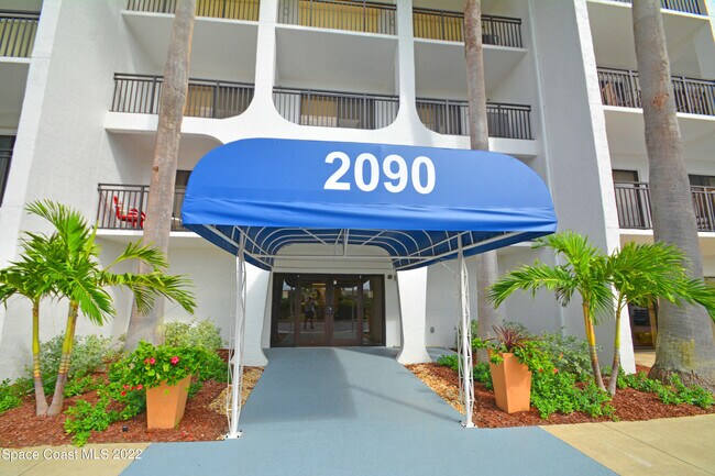 Foto del edificio - 2090 N Atlantic Ave