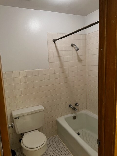 Foto del edificio - 6840 W North Ave